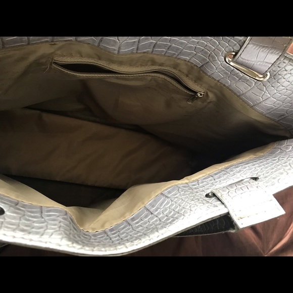 Tote - Picture 4 of 4